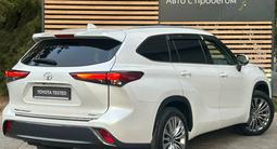 Toyota Highlander Luxe 2023 годаүшін29 990 000 тг. в Алматы – фото 2