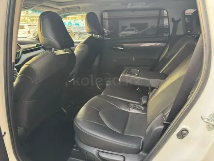 Toyota Highlander Luxe 2023 года за 29 990 000 тг. в Алматы – фото 11