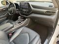 Toyota Highlander Luxe 2023 года за 29 990 000 тг. в Алматы – фото 13
