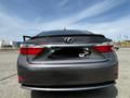 Lexus ES 300h 2013 года за 9 500 000 тг. в Атырау