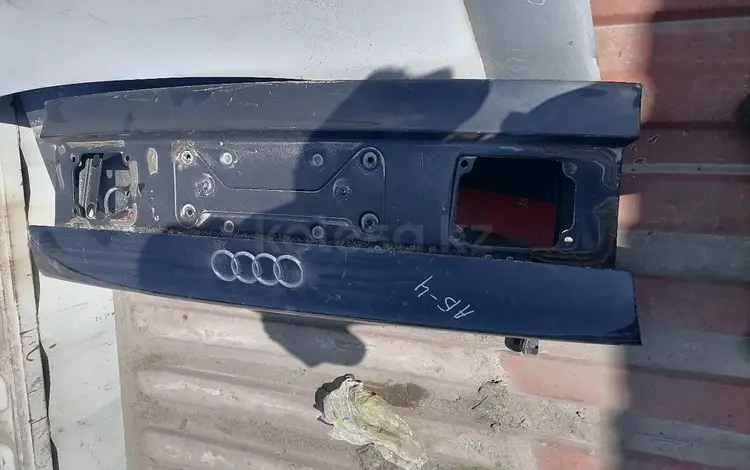 Крышка багажника Ауди В4 93г седан за 2 500 тг. в Алматы