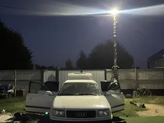 Audi 100