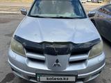 Mitsubishi Outlander 2004 года за 2 550 000 тг. в Астана – фото 2