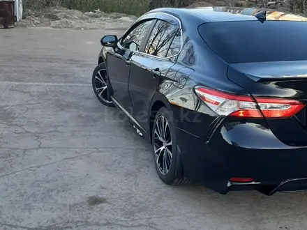 Toyota Camry 2020 года за 12 500 000 тг. в Караганда – фото 6