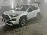 Toyota RAV4 2024 годаfor19 500 000 тг. в Астана