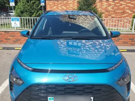Hyundai Bayon 2023 года за 7 950 000 тг. в Алматы – фото 2