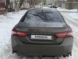 Toyota Camry 2020 года за 13 000 000 тг. в Атырау – фото 5