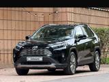 Toyota RAV4 2025 года за 16 950 000 тг. в Караганда – фото 2