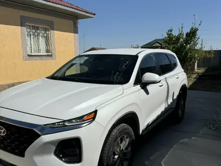 Hyundai Santa Fe 2019 года за 8 500 000 тг. в Кульсары – фото 3