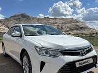 Toyota Camry 2015 года за 11 200 000 тг. в Балхаш