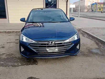 Hyundai Elantra 2020 года за 5 300 000 тг. в Атырау – фото 3