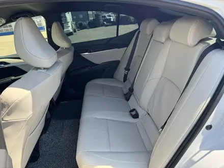 Toyota Camry 2025 года за 19 900 000 тг. в Уральск – фото 23