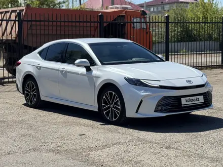 Toyota Camry 2025 года за 19 900 000 тг. в Уральск – фото 4