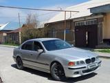 BMW 528 1998 года за 3 300 000 тг. в Шымкент – фото 3