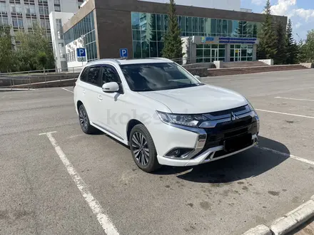 Mitsubishi Outlander 2022 года за 13 700 000 тг. в Караганда – фото 4