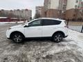 Toyota RAV4 2017 года за 8 500 000 тг. в Актобе – фото 2
