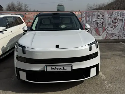 Lynk & Co 900 2026 года за 28 000 000 тг. в Алматы