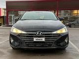 Hyundai Elantra 2019 года за 6 790 000 тг. в Астана – фото 2