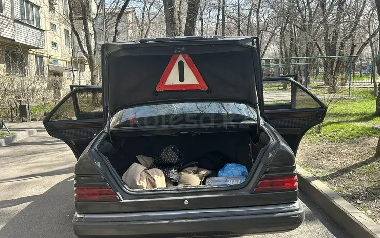 Mercedes-Benz E 260 1992 года за 1 300 000 тг. в Алматы