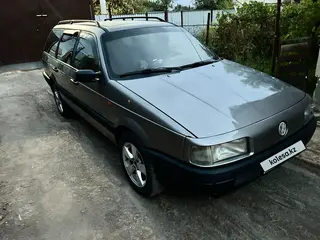 Volkswagen Passat, 1992