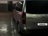 Hyundai Starex 2010 года за 8 000 000 тг. в Астана – фото 2