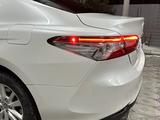 Toyota Camry 2020 года за 14 500 000 тг. в Алматы – фото 4