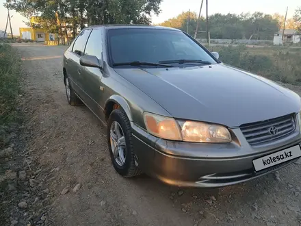 Toyota Camry 2001 года за 3 500 000 тг. в Аксуат – фото 18