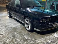 BMW 520 1990 года за 1 400 000 тг. в Алматы