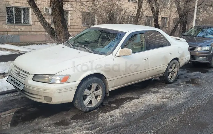 Toyota Camry 1998 годаүшін2 750 000 тг. в Алматы