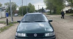 Volkswagen Passat 1995 годаүшін1 850 000 тг. в Актобе – фото 2