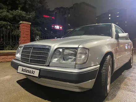 Mercedes-Benz E 220 1996 года за 1 600 000 тг. в Актобе – фото 3