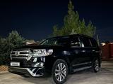 Toyota Land Cruiser 2016 годаүшін32 990 000 тг. в Шымкент