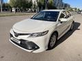 Toyota Camry 2020 года за 13 490 000 тг. в Астана – фото 4