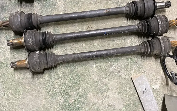 W204 задние привода за 45 000 тг. в Алматы