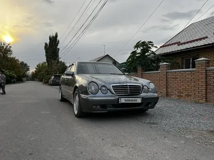Mercedes-Benz E 270 2001 года за 4 500 000 тг. в Алматы – фото 5