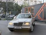 Mercedes-Benz C 180 1994 годаүшін3 400 000 тг. в Тараз – фото 2