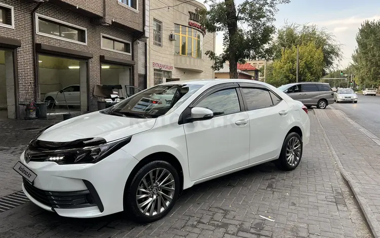 Toyota Corolla 2017 года за 8 200 000 тг. в Шымкент