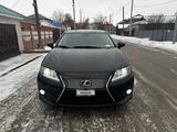 Lexus ES 300h 2013 года за 9 500 000 тг. в Актобе