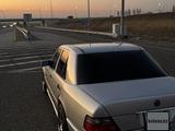 Mercedes-Benz E 320 1994 года за 3 600 000 тг. в Алматы – фото 3
