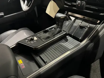 Lexus GX 550 Overtrail 2025 года за 66 190 000 тг. в Алматы – фото 11