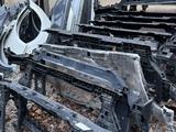 Телевизоры, решетка бампера за 35 000 тг. в Алматы