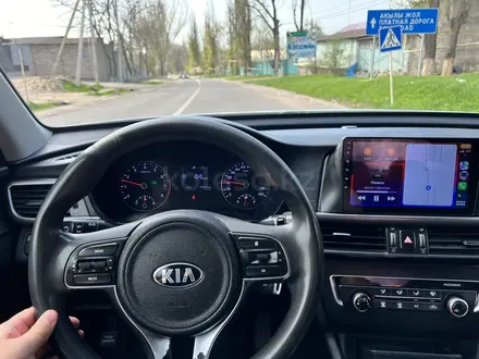 Kia K5 2016 года за 7 300 000 тг. в Алматы – фото 4