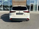 Toyota Highlander Luxe 2021 года за 26 500 000 тг. в Шымкент – фото 4