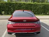 Hyundai Elantra 2022 года за 9 200 000 тг. в Астана – фото 3