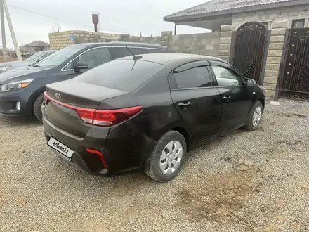 Kia Rio 2019 года за 4 200 000 тг. в Актобе – фото 6