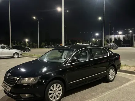 Skoda Superb 2014 года за 4 500 000 тг. в Алматы – фото 13