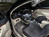 Toyota Avensis 2004 годаүшін1 650 000 тг. в Атырау – фото 2
