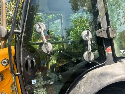 Стёкла заводские на экскав 3 1 cat komatsu за 75 000 тг. в Алматы – фото 10