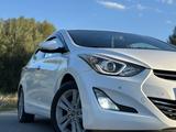 Hyundai Elantra 2016 годаүшін7 000 000 тг. в Семей – фото 2