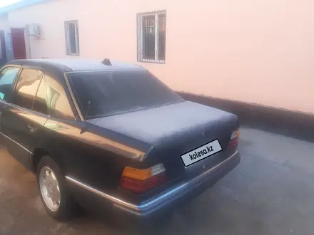 Mercedes-Benz E 200 1990 года за 1 800 000 тг. в Кызылорда – фото 2